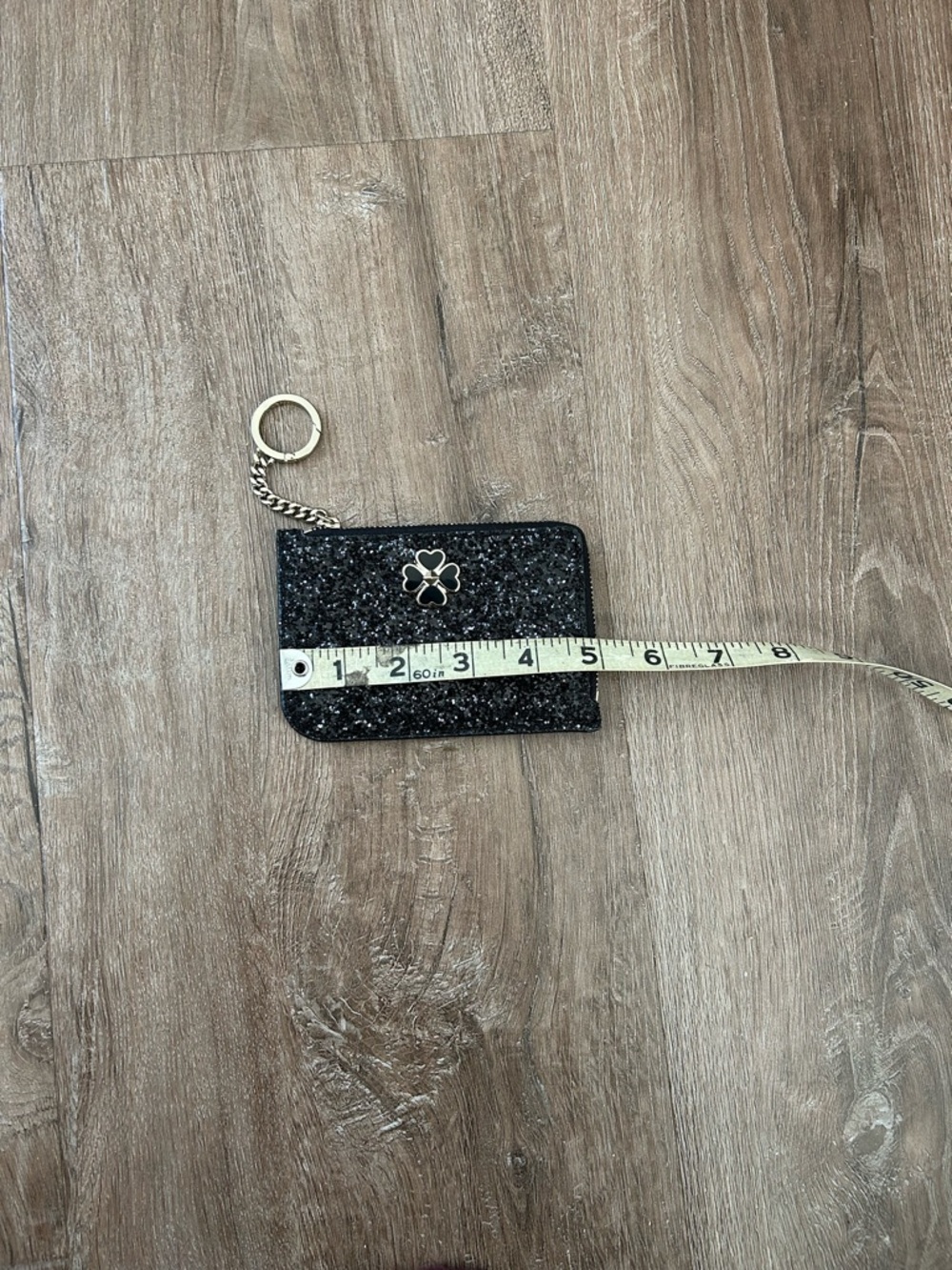 Kate Spade NWT Black Glitter Zip Cardholder with Clover Charm - Picture 4 of 5